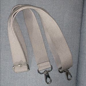 SILVER KIPLING BAG STRAP